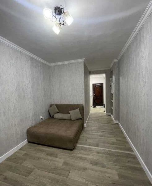 Arenda chilonzor Mirzo Ulug'bek metro yaqinida 1xonali hamma