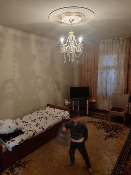 Район - Алмазарский<br />
Ориентир - жомий <br />
Комнат - 2