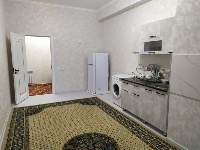 Сдаётся 2-х комнатная (одна комната студийная) квартира на м — фото 4