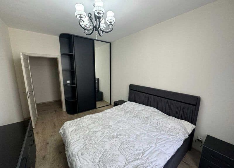 Сдается квартира<br />
<br />
• Район: Мирабад<br />
• Адрес