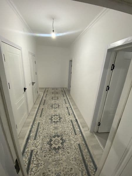 Ижарага 2 хонали уй <br />
БЕЗ МАКЛЕР, уй у́зимизники<br />
