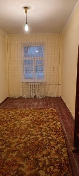 СДАЕТСЯ 2 комнатная квартира, без мебели рядом с метро Бодом — фото 2