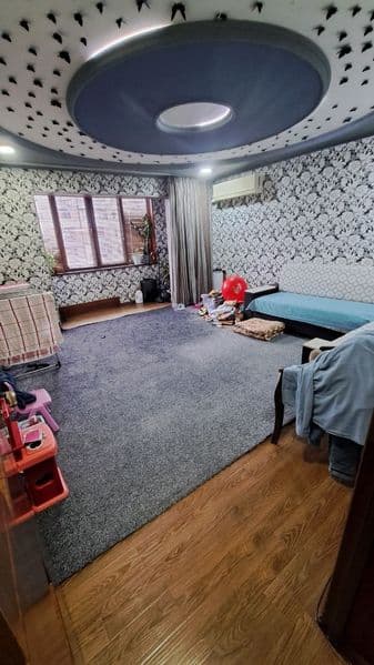 Аренда 2/7/9 Паркентский.<br />
Ремонт хороший.<br />
Мебель