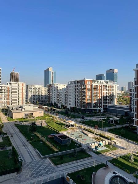 Tashkent City Gardens<br />
3 комнаты | 100 м²<br />
Уют, ст