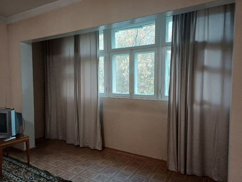 Аренда 2комнатная квартира на Юнусабад 7кв. <br />
2/2/4. По