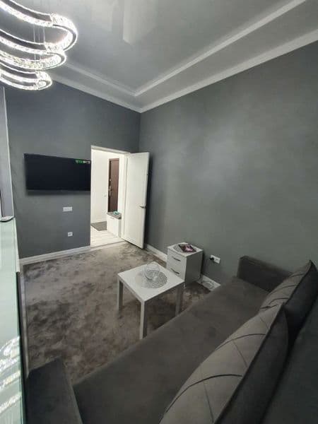 Срочно. Сдаётся квартира 1-4-4 Садык Азимова<br />
<br />
Ор