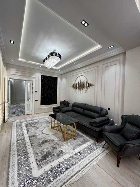 Сдаётся в аренду, на долгий срок, своя 3/7/10эт, <br />
ново