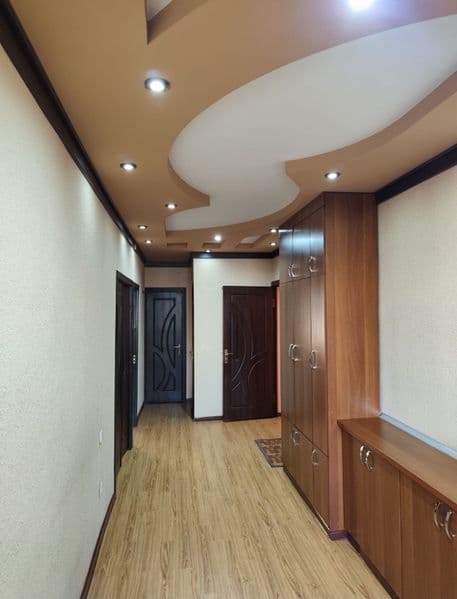 77-серия в спальном районе Бадамзара <br />
Квартира без меб