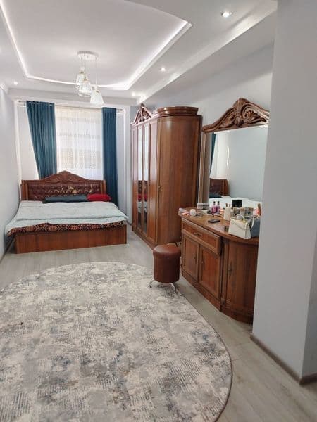 Beruniy metro bekati.<br />
Этаж: 5/9<br />
Площадь: 60 м²<b