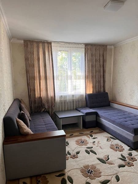 Аренда сергели спутник 8. Деревяшка дом 3хона 2чи этаж 2этаж