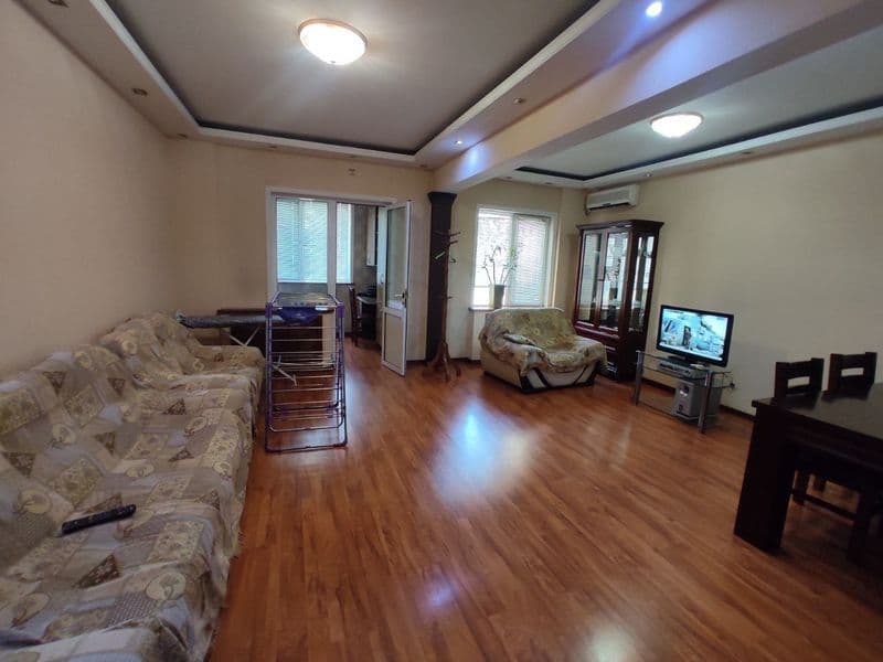 Юнусабад -4 сдаётся отличная 3х комнатная квартира полностью