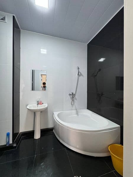 Район Уч Кахрамон, ориентир остановка. 4 этаж, 5-этажный дом — фото 4