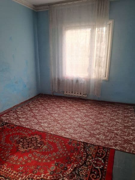 2 xonali uyyi 1 xonasi beriladi uy egasi ham yashidi Sergeli