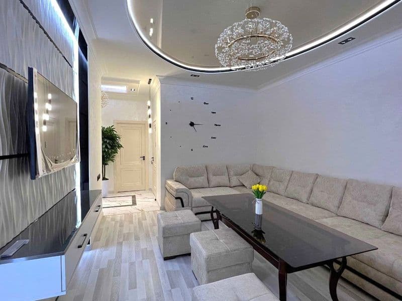 НОВОСТРОЙКА 3/5/12<br />
<br />
Общая площадь: 101м2<br />
С — фото 4