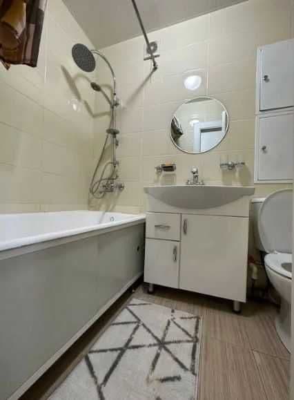 Район: Яккасарайский<br />
Адрес: Глинка<br />
<br />
Комнат — фото 5