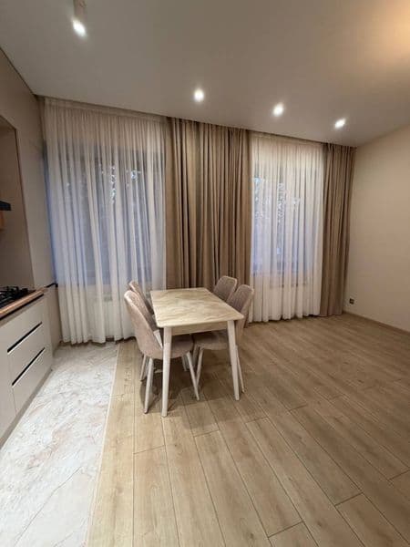 Аренда Чиланзар 4<br />
Ориентир Метро Мирзо Улукбек <br />
