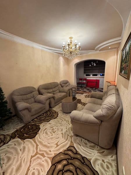 Район - Алмазарский<br />
Ориентир - Тансикбоев<br />
Комнат