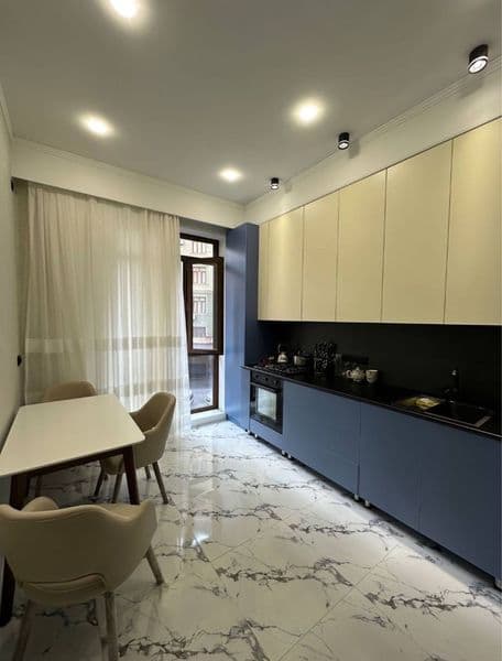 Паркентский<br />
2/6/9<br />
50кв<br />
500 y.e<br />
<br /