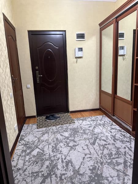 Chilonzor metroga yaqin joyda chilonzor 17kv 3 xonali kv kir