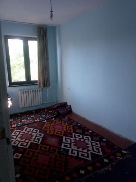 Sherikchilika oyla kvarteraga ijara 1 xonasi beriladi siroch