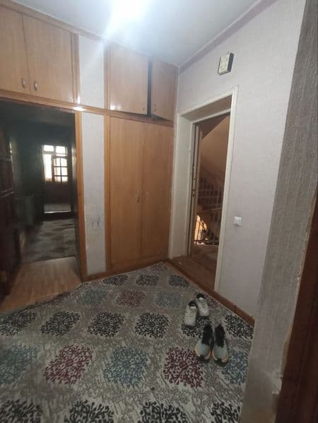 Кирпичный дом, балкон 2+6, средний ремонт, удобное месторасп — фото 3