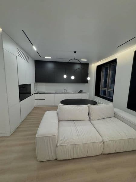 К вашему вниманию рады представить 2х комнатную квартиру на 