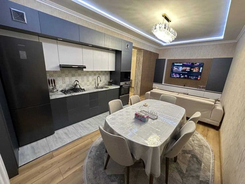 Сдаётся Квартира на Ойбеке  <br />
#Ориентир - м. Ойбек<br /