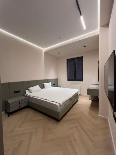 Аренда <br />
2 комнатная <br />
Метро Ойбек <br />
Госпитал