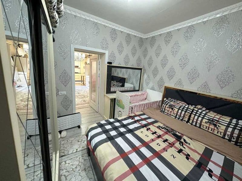 Срочня сдается квартира рисвий бакалеяа 1 этаж 2 комнта для  — фото 2