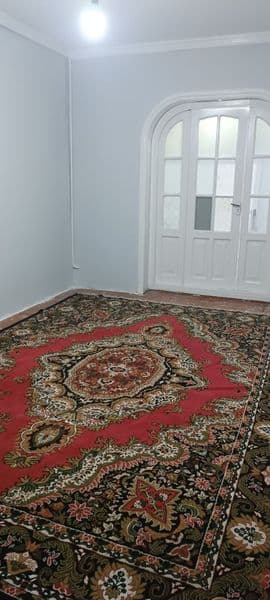 400 $ Algartm 30 kv 4 qavat uyni 1 qavati 3 xona oilaga qoʻy — фото 4