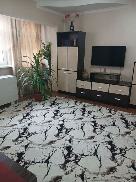 Ул. Бабура. Яккасарайский район. Двух комнатная восьмой этаж