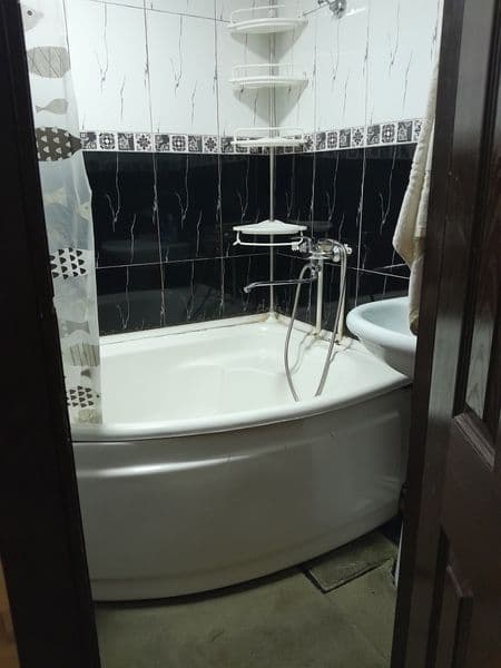 Chilanzor 26 kvartil 107 maktab yonida<br />
4 xona 500$  xa — фото 2