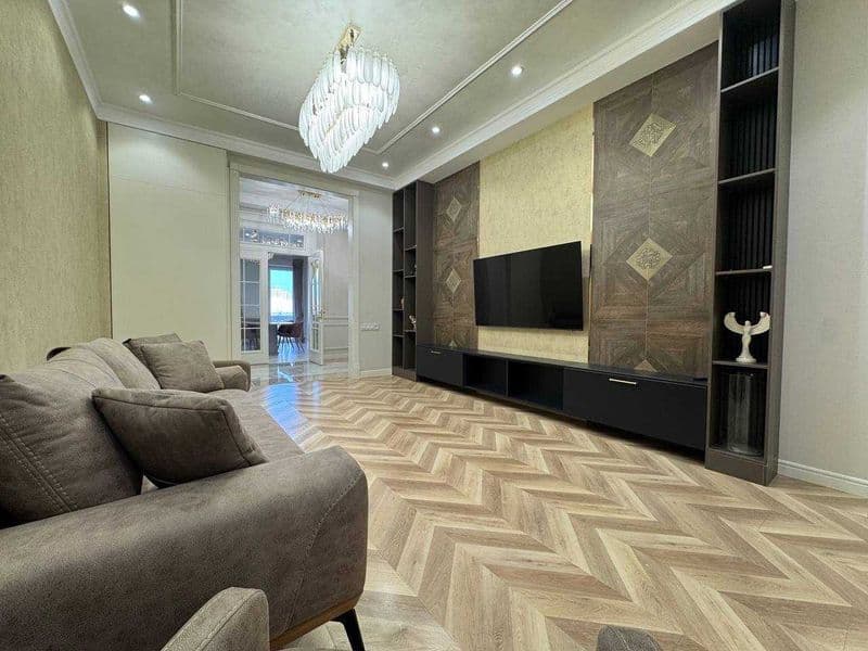 Район: Юнусабадский<br />
Адрес: Хон сарой<br />
<br />
Комн — фото 5