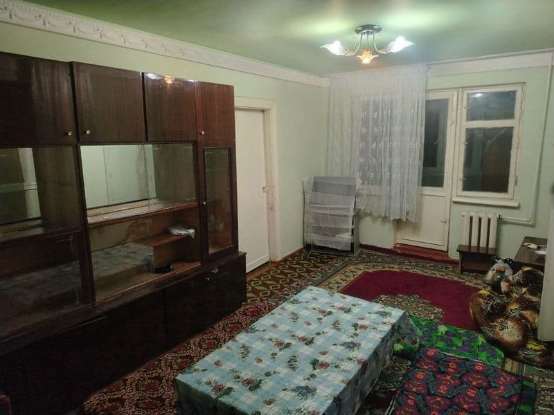 Chilonzor 24-kvartl 49-dom<br />
4/2-etaj 2xonali<br />
Hamm