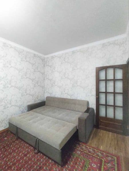 Аренда квартиры Чиланзар 9<br />
2х комнатная /4этаж/4этажны