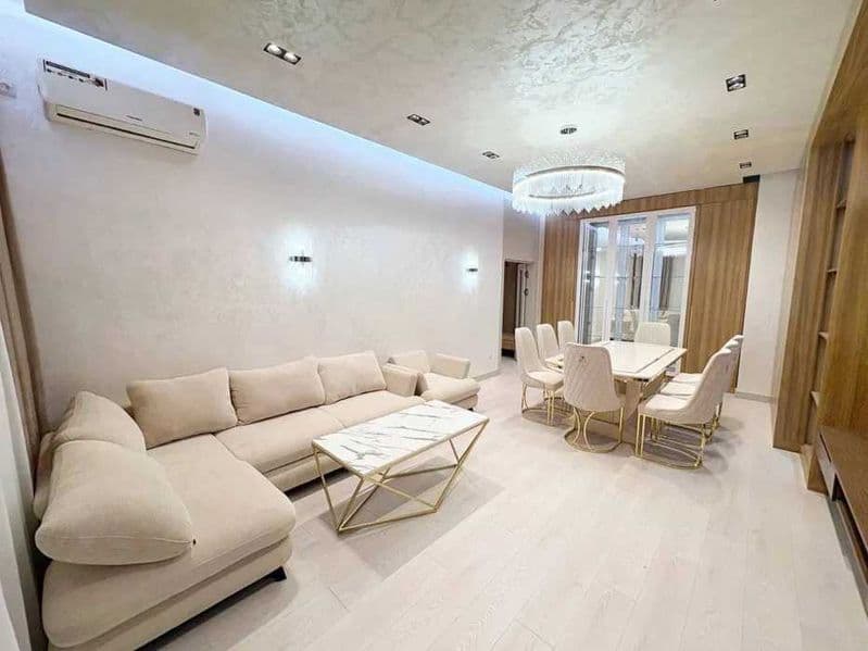 Имеется огромная база для подбора квартир по вашему запросу!