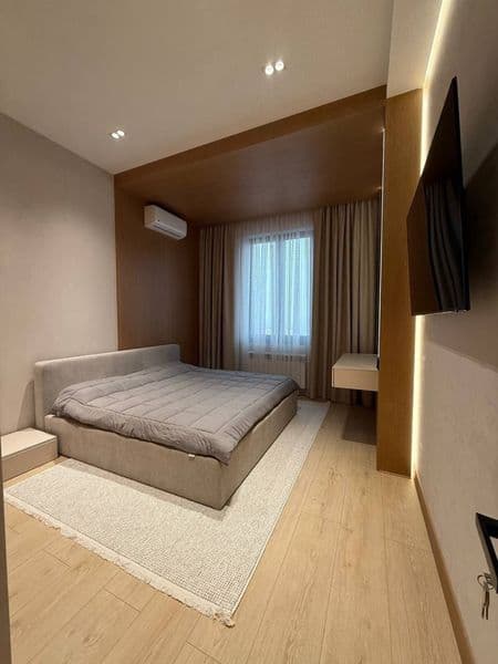 Аренда квартиры<br />
жк"Инфинити"<br />
<br />
Комнат: 3<br