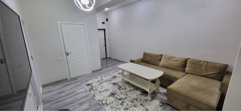 Аренда квартира <br />
Вторичная<br />
Новостройка <br />
Юн