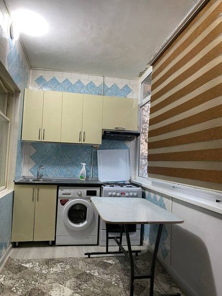 АРЕНДА Оилага<br />
Чорсу массивида   2 хона 1-қават<br />
Ф — фото 5