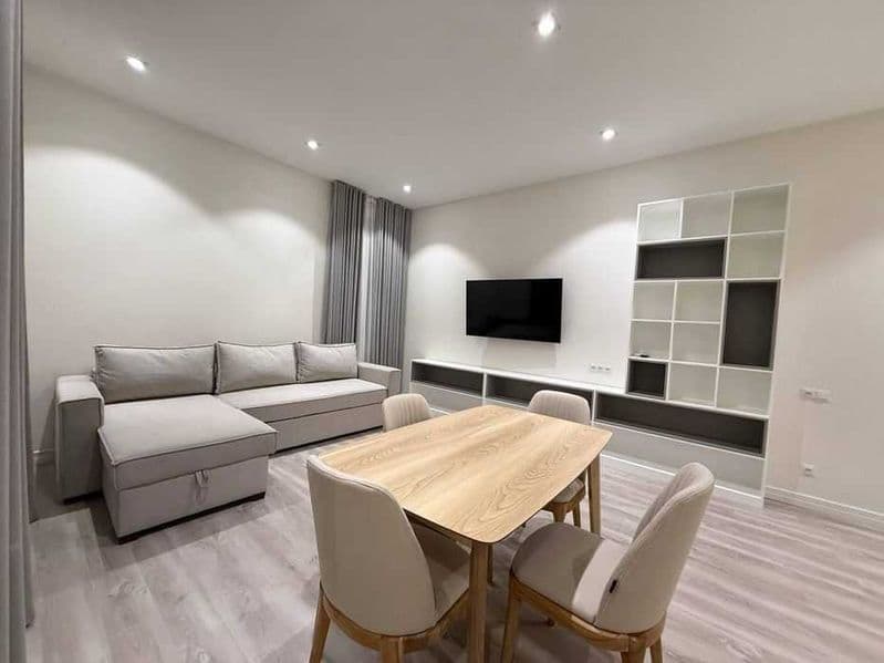 Район: Мирабадский<br />
Адрес: Узбум<br />
ЖК Гринвич<br />