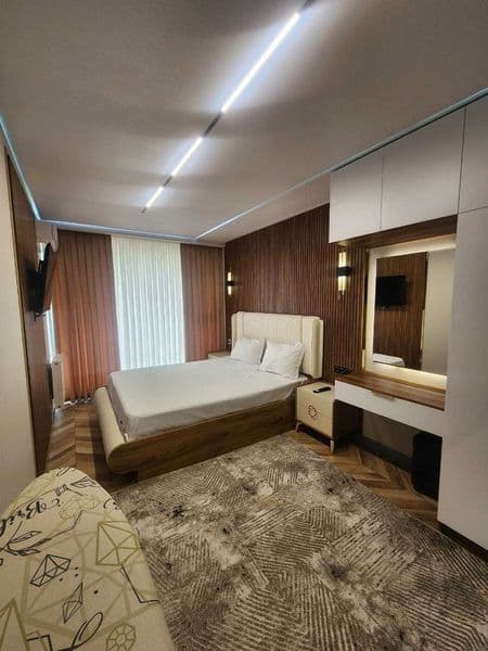 Сдается квартира с красивым ремонтом<br />
<br />
• Район: Ш