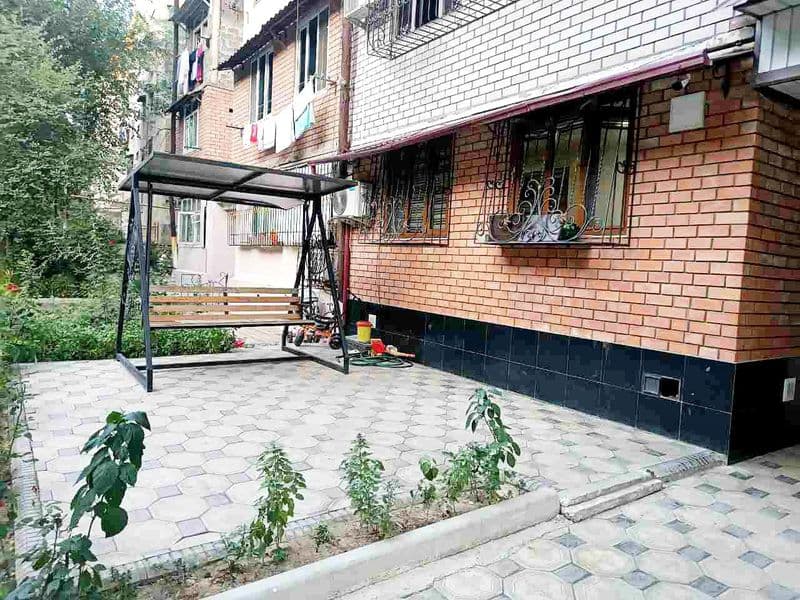 Сдаю квартиру недалеко от центра Транспортный Институт 1/1/4