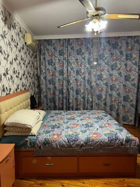 Сдается комната девушке, женщине на длительный срок есть отд