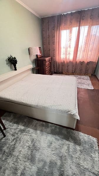 Сдаётся 2х комнатная квартира с обстановкой на долгий срок с