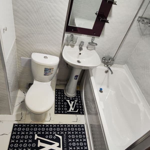 Srochno arenda Chilonzor 2 targovoy sentirda yaxshi insonlar — фото 5