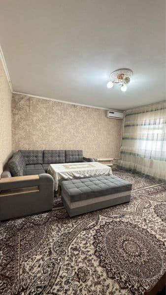 Сдается на м-в Авиасозлар-1  1 комнатная квартира 5-й этаж 9