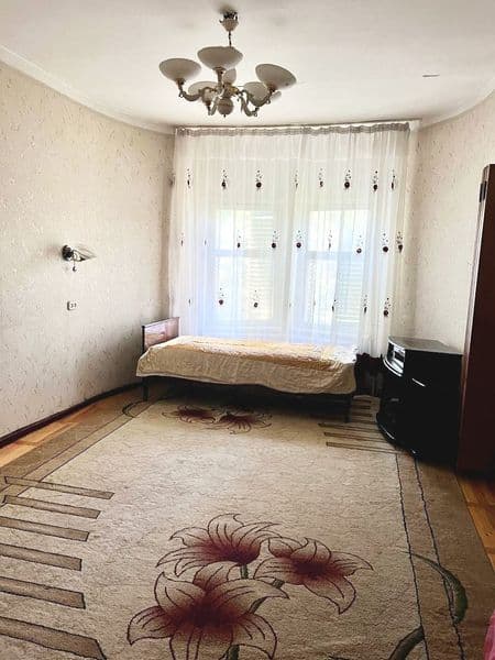 Юнусабад 2 кварталда 1 хона уй еш оилага ижарага берилади. Ж