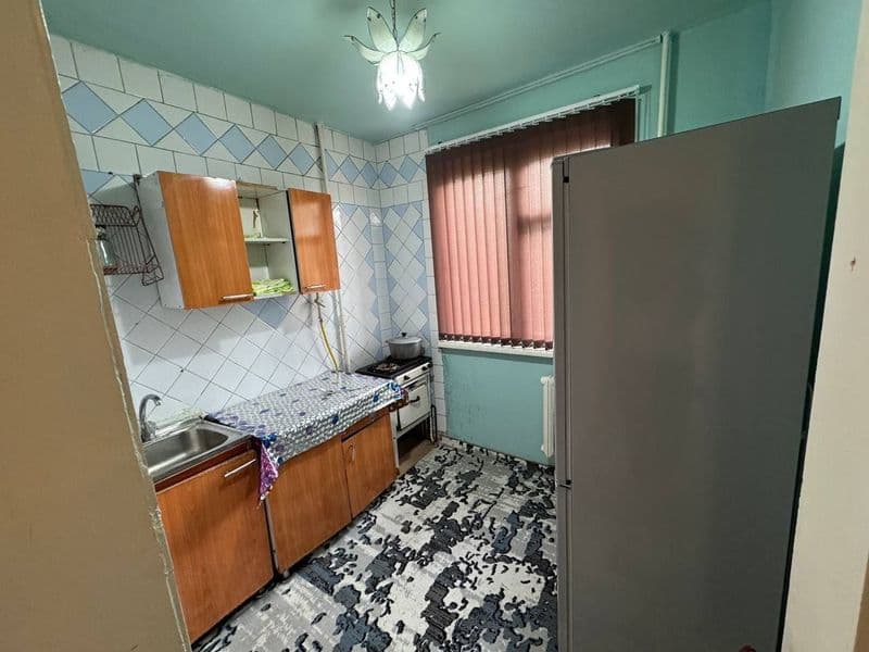 Uchtepa shirin chorraxasi <br />
2 xonali <br />
350$