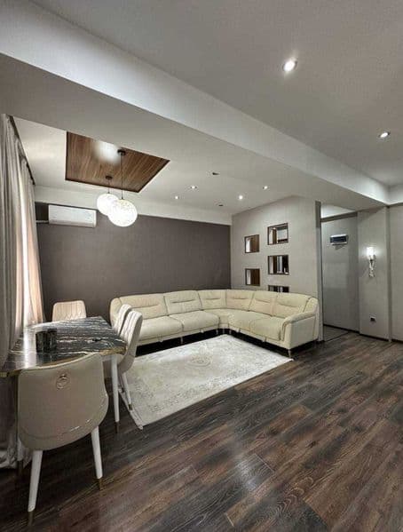 Сдается квартира.. в ЖК Замок Счаться <br />
Ориентир - школ