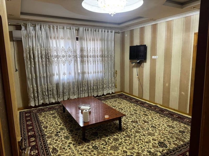 Район: Чиланзар <br />
Кўча: Чилонзор Ц квартал <br />
Мўлжа